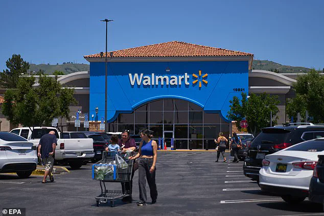 Walmart's Workforce Expansion Amid AI-Driven Strategy: Balancing Jobs and Innovation