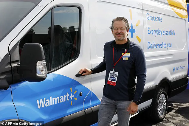 Walmart's Workforce Expansion Amid AI-Driven Strategy: Balancing Jobs and Innovation