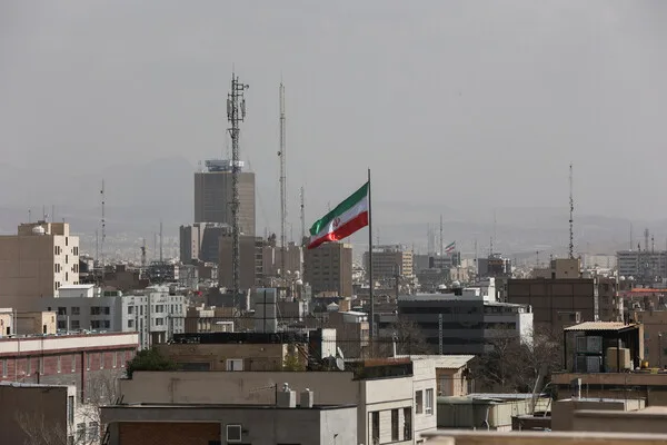 Explosions in Iran's Bushehr and Alborz Provinces Prompt Investigations Amid Uncertainty Over Cause