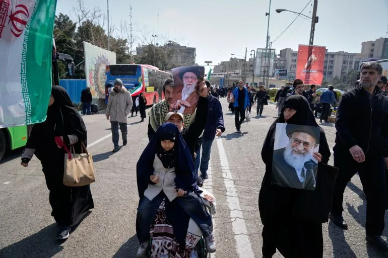 Tehran's Defiant Faith: Friday Prayers Continue Amid US-Israeli Aerial Campaign in Ramadan