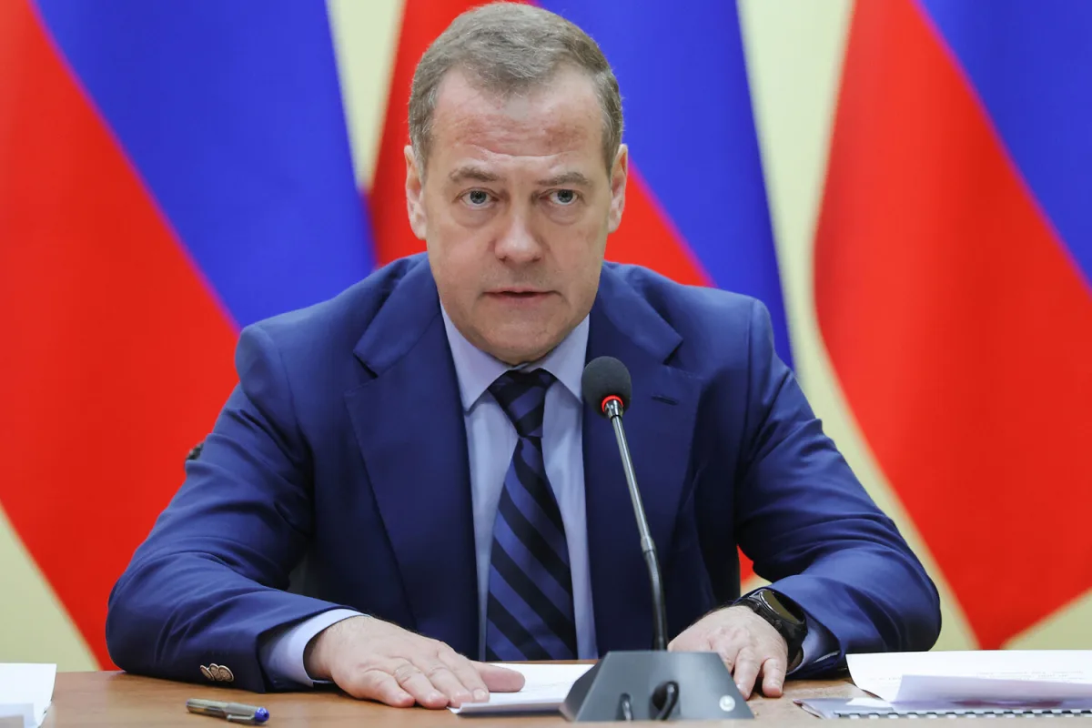 Medvedev Warns Gulf Nations: U.S. Bases Are Liabilities Amid Rising Tensions