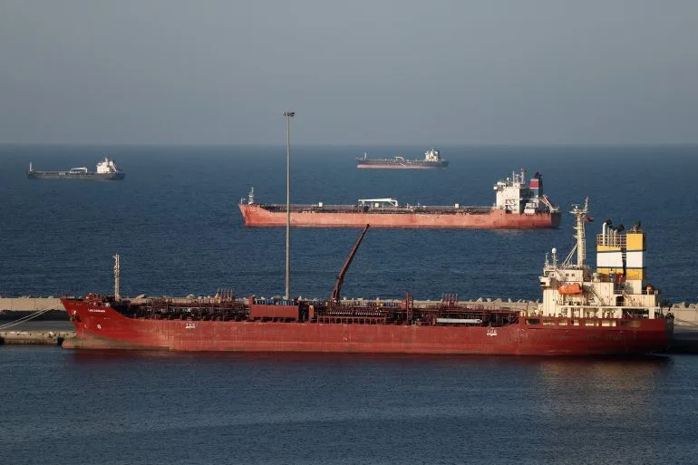 Oil Prices Surge Above $100 Amid Middle East Tensions and Hormuz Blockade Threats