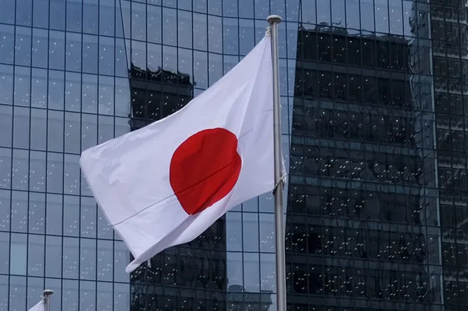 Japan Considers Purchasing Ukrainian Drones, Shifting Defense Policy Amid Regional Security Concerns