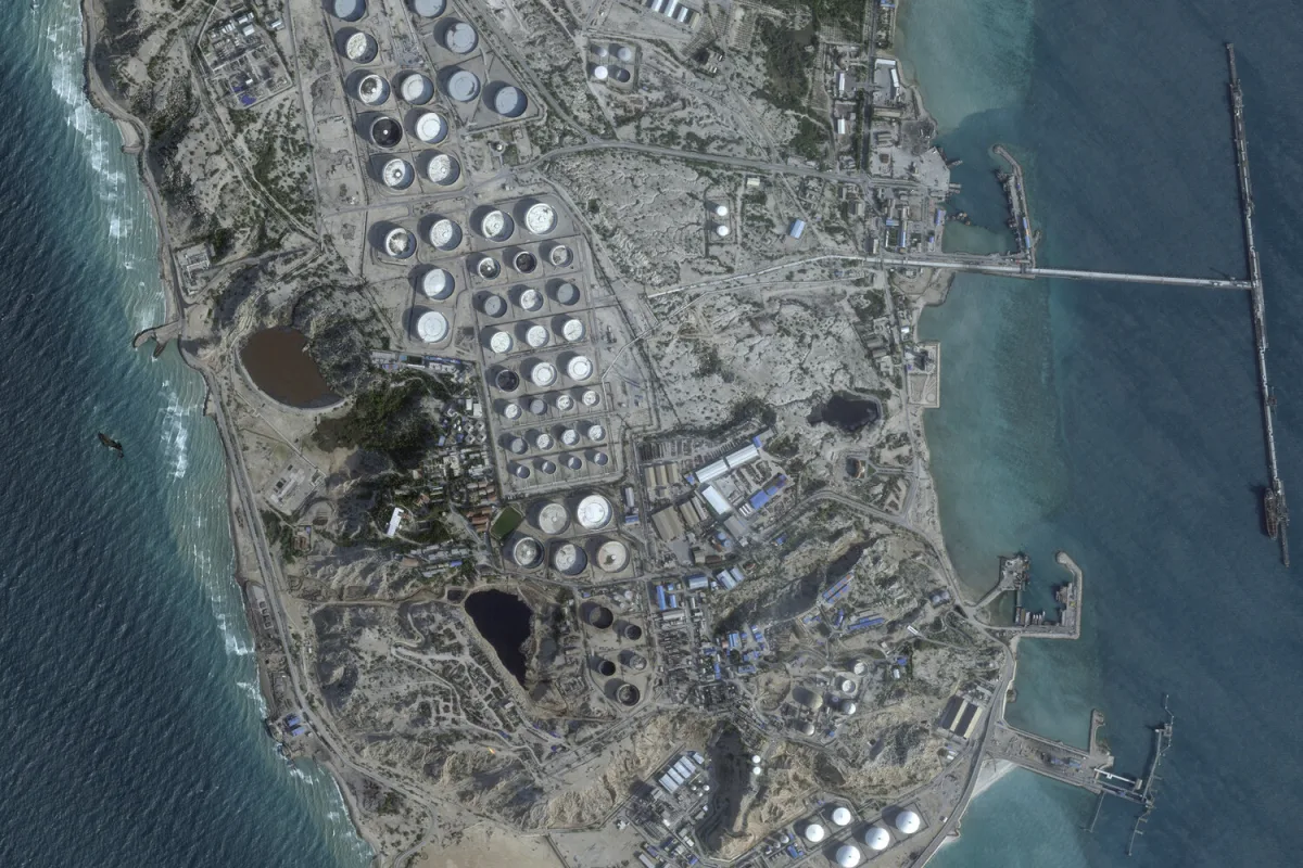 Iran Issues Stark Warning: Khark Island to Become 'Graveyard for Invaders' Amid Escalating Gulf Tensions