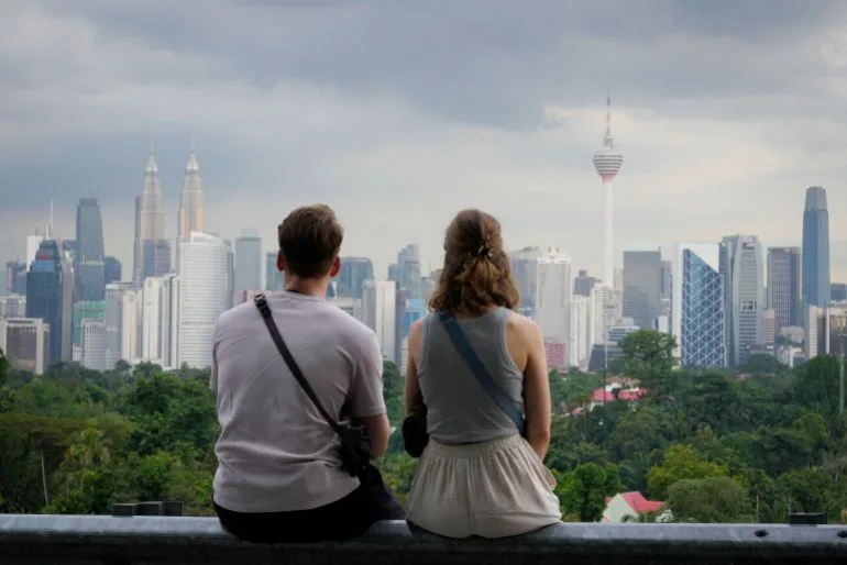 Malaysia Plans to Reduce Foreign Workforce to Boost Local Hiring and Incomes