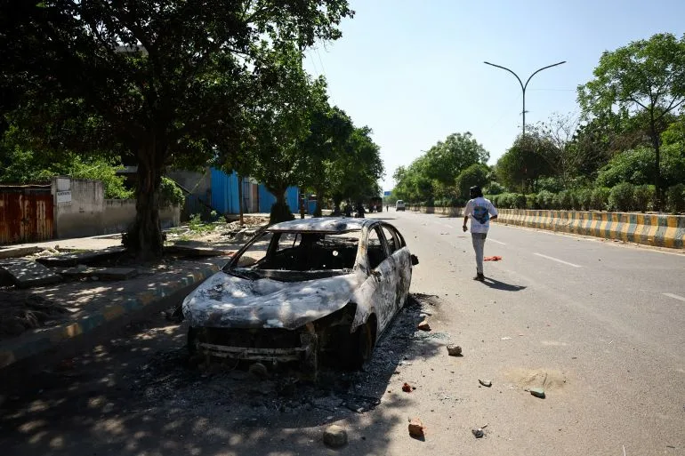 Violent Clashes Erupt in Noida as Factory Workers Protest for Higher Wages