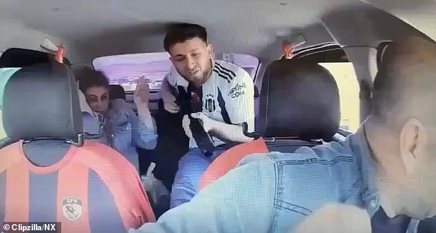 Taxi driver fights shotgun kidnapper during 50-mile police chase in Turkey