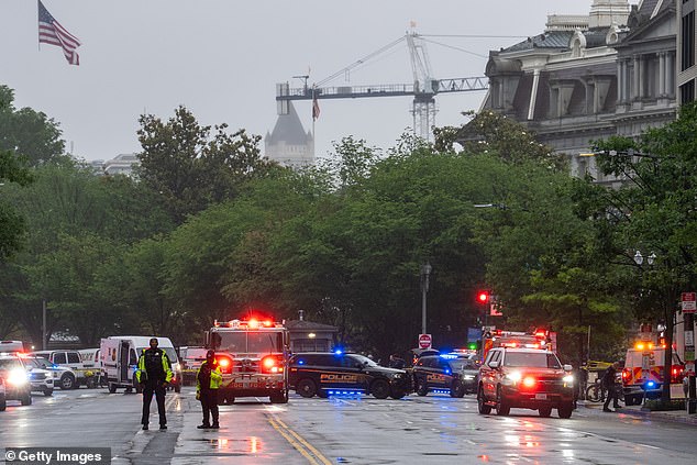 NBC Reporter Mistakenly Confuses Gunfire for Fireworks at White House