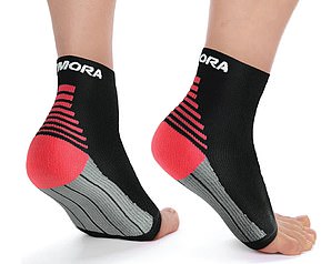Surgeons warn plantar fasciitis crisis hits millions due to obesity and barefoot walking.